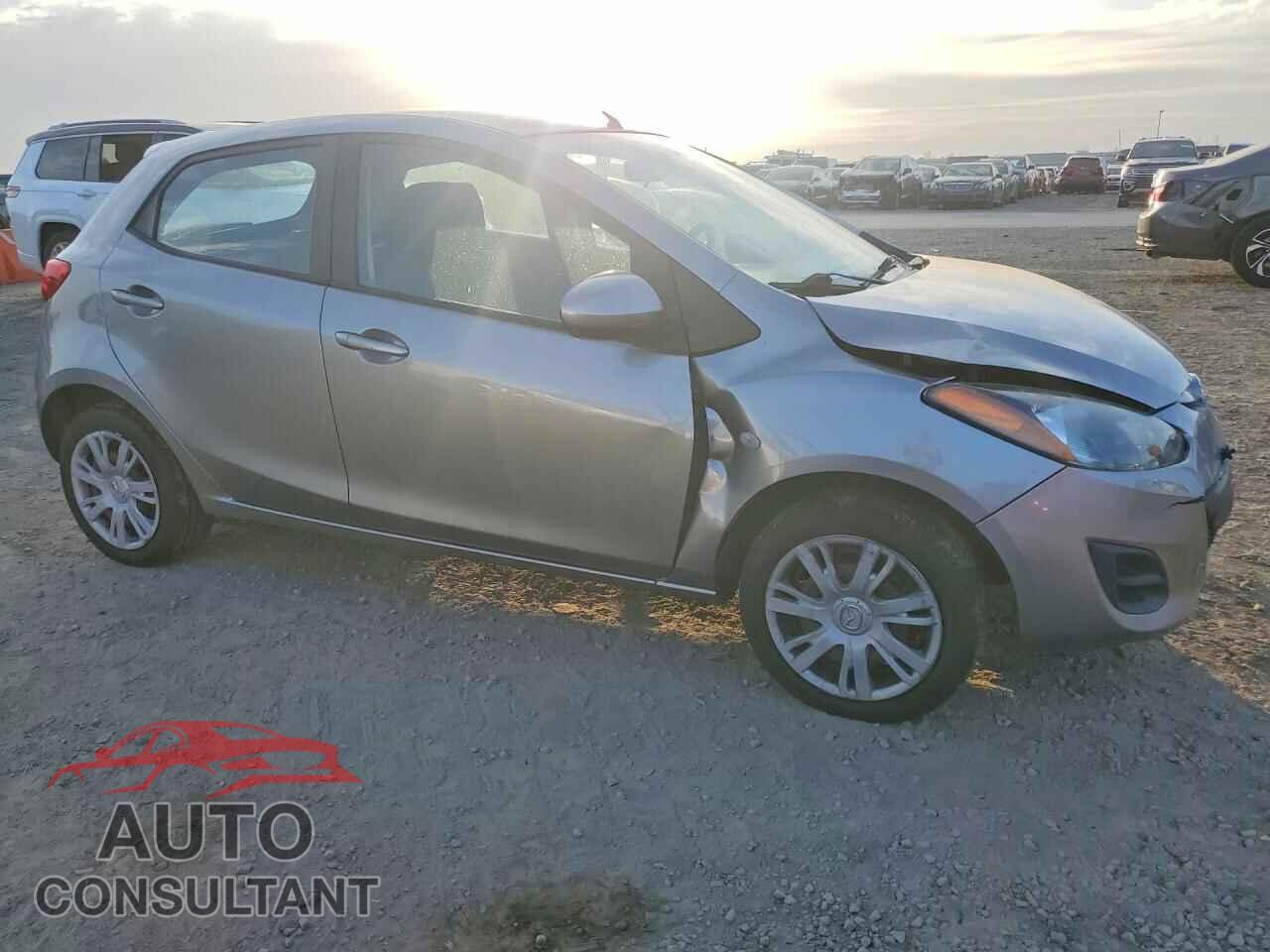 MAZDA 2 2011 - JM1DE1HZ3B0108921