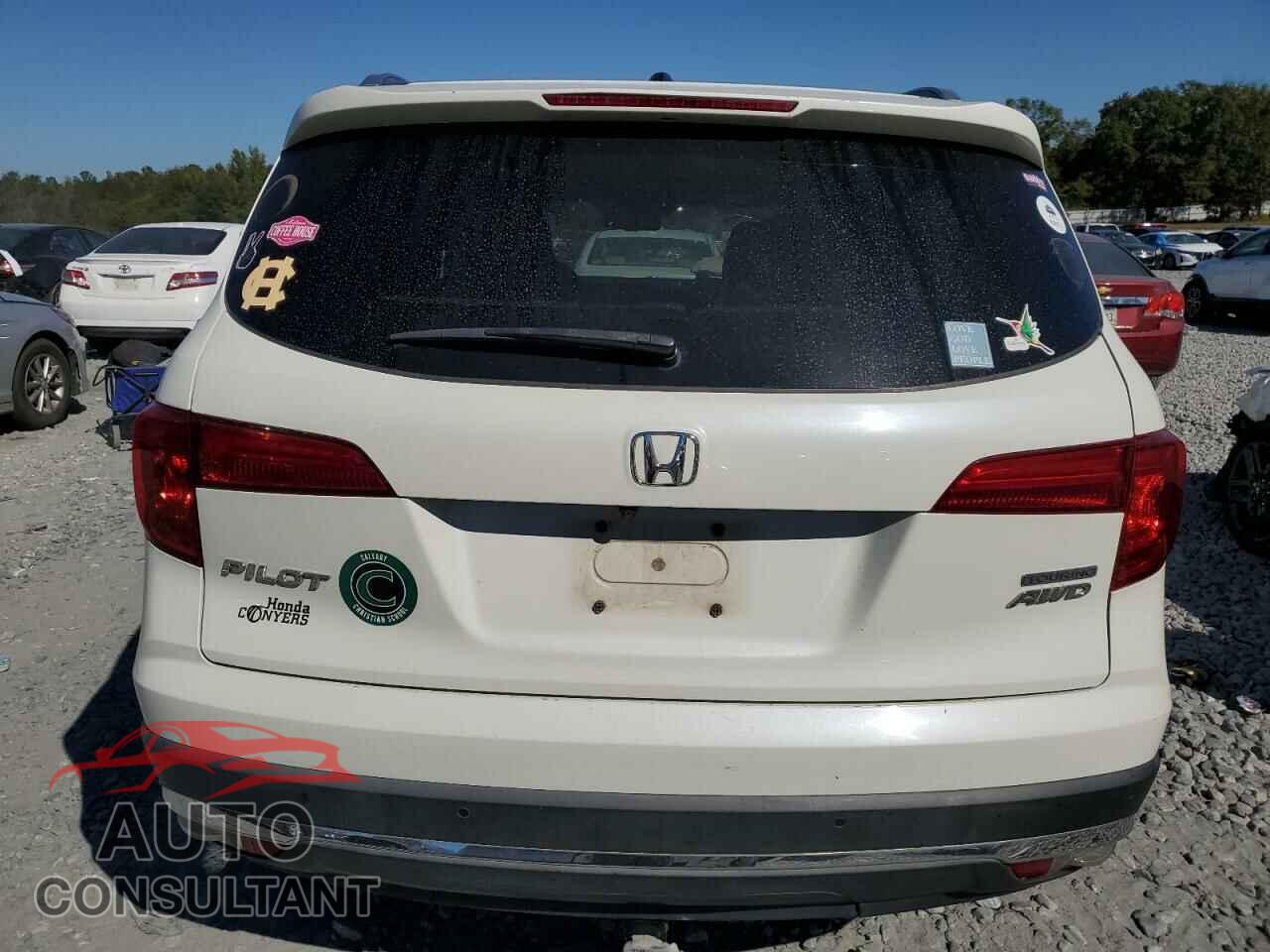 HONDA PILOT 2017 - 5FNYF6H96HB088072