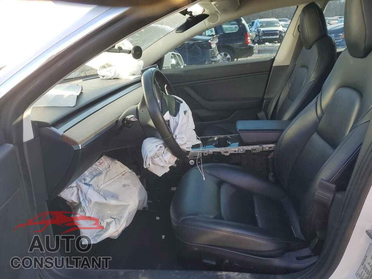 TESLA MODEL 3 2019 - 5YJ3E1EB5KF199663