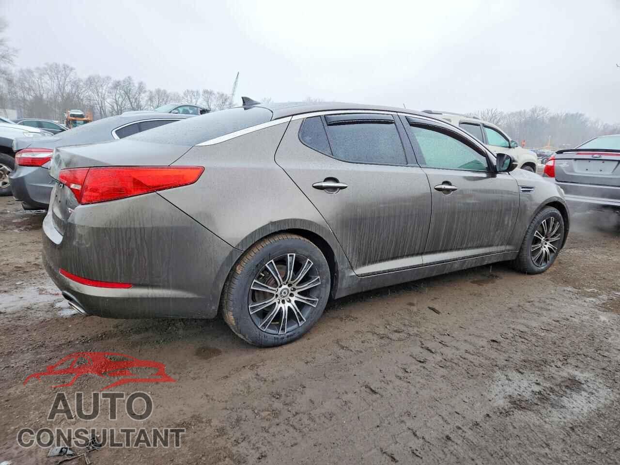 KIA OPTIMA 2011 - KNAGN4A79B5156916
