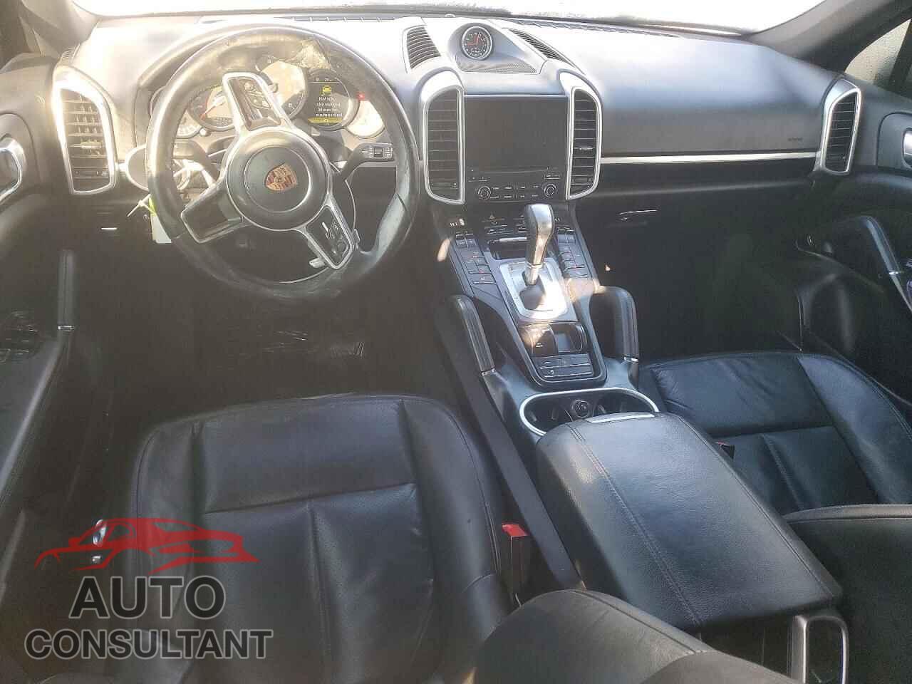 PORSCHE CAYENNE 2017 - WP1AA2A20HKA90035