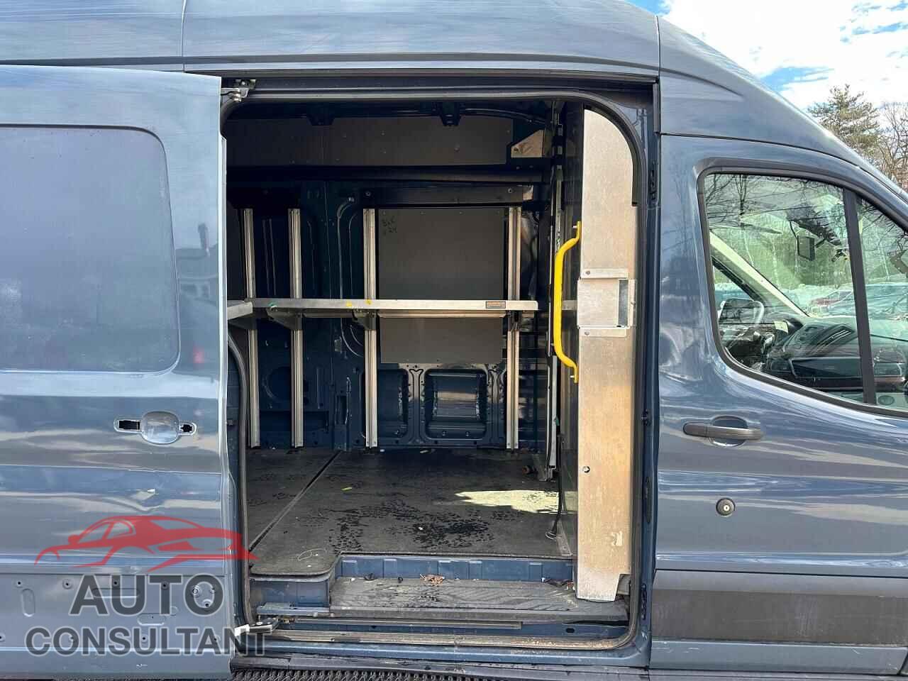 FORD TRANSIT 2019 - 1FTYR3XM7KKA97868