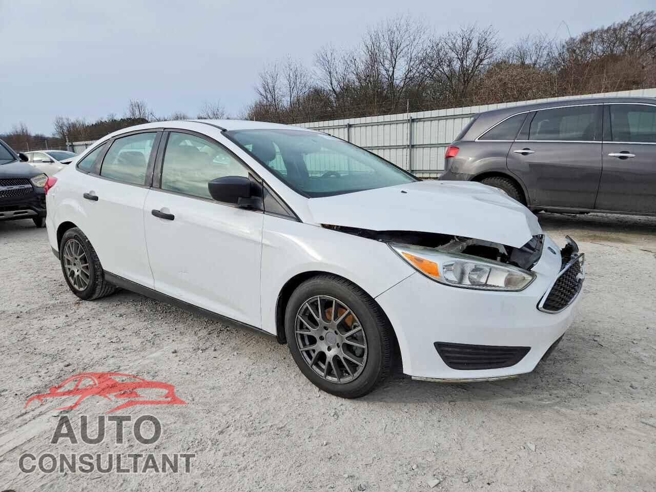 FORD FOCUS 2017 - 1FADP3E21HL337561