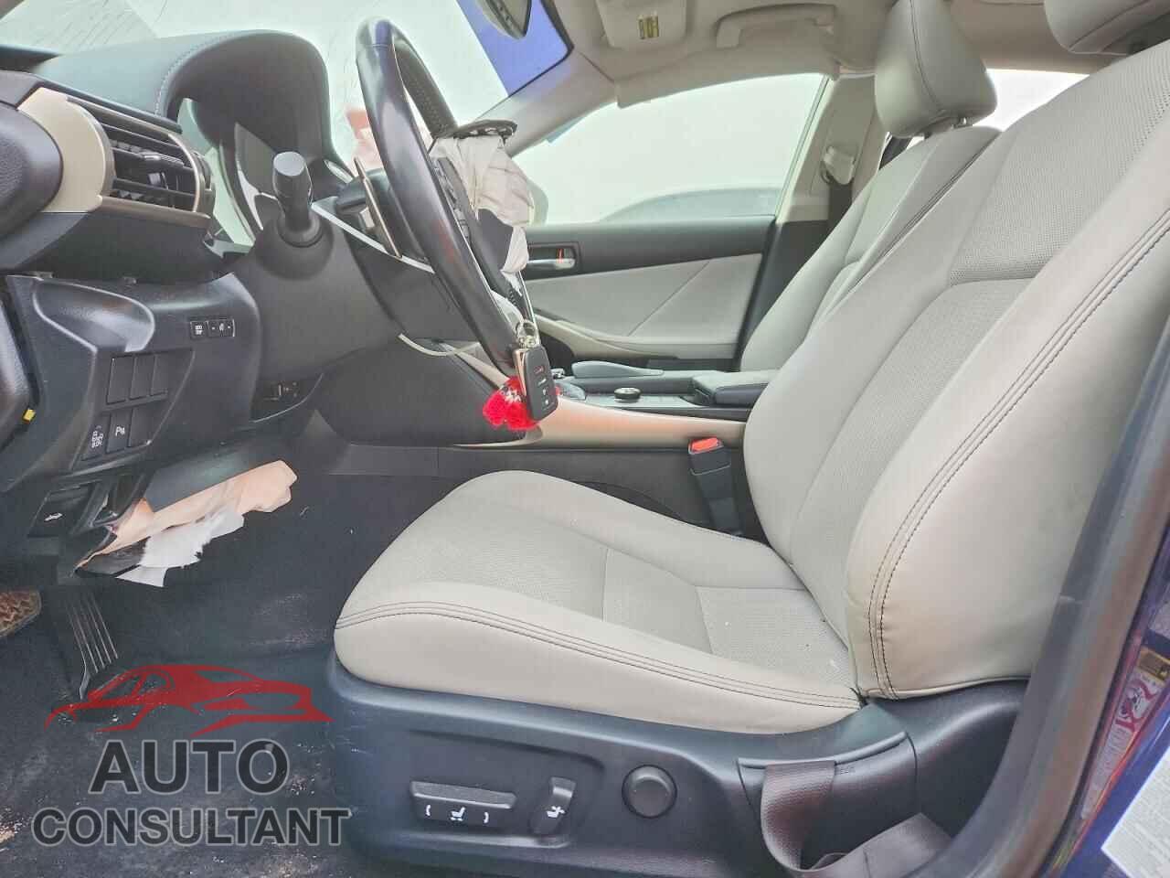 LEXUS IS 2015 - JTHBF1D25F5075117