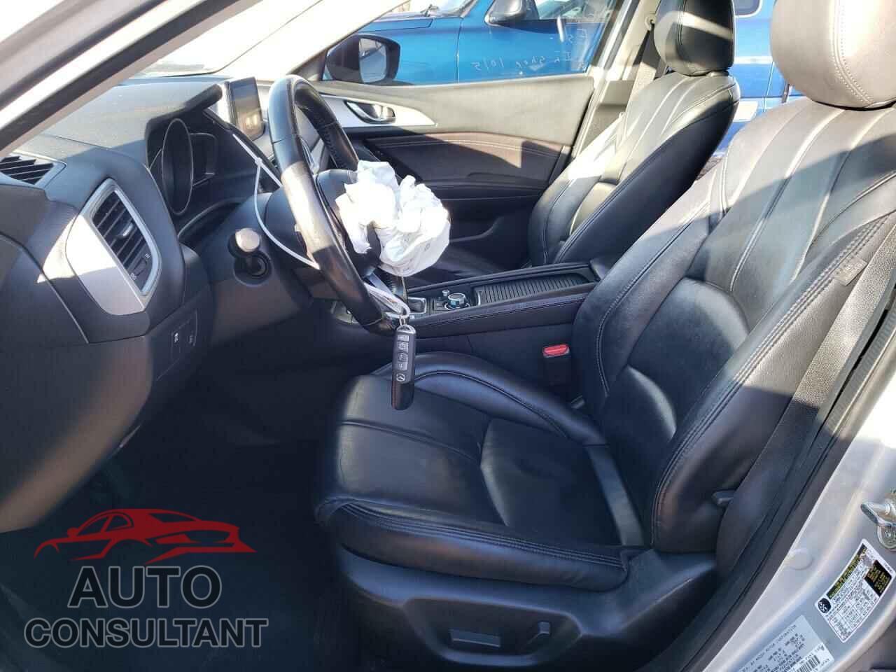 MAZDA 3 2017 - JM1BN1V70H1106279