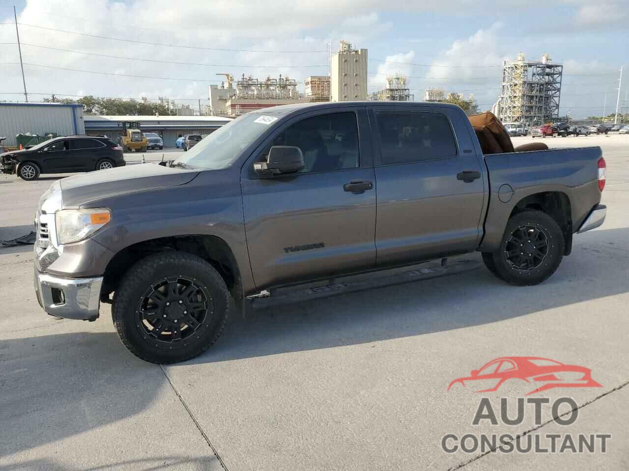 TOYOTA TUNDRA 2017 - 5TFEM5F17HX115477