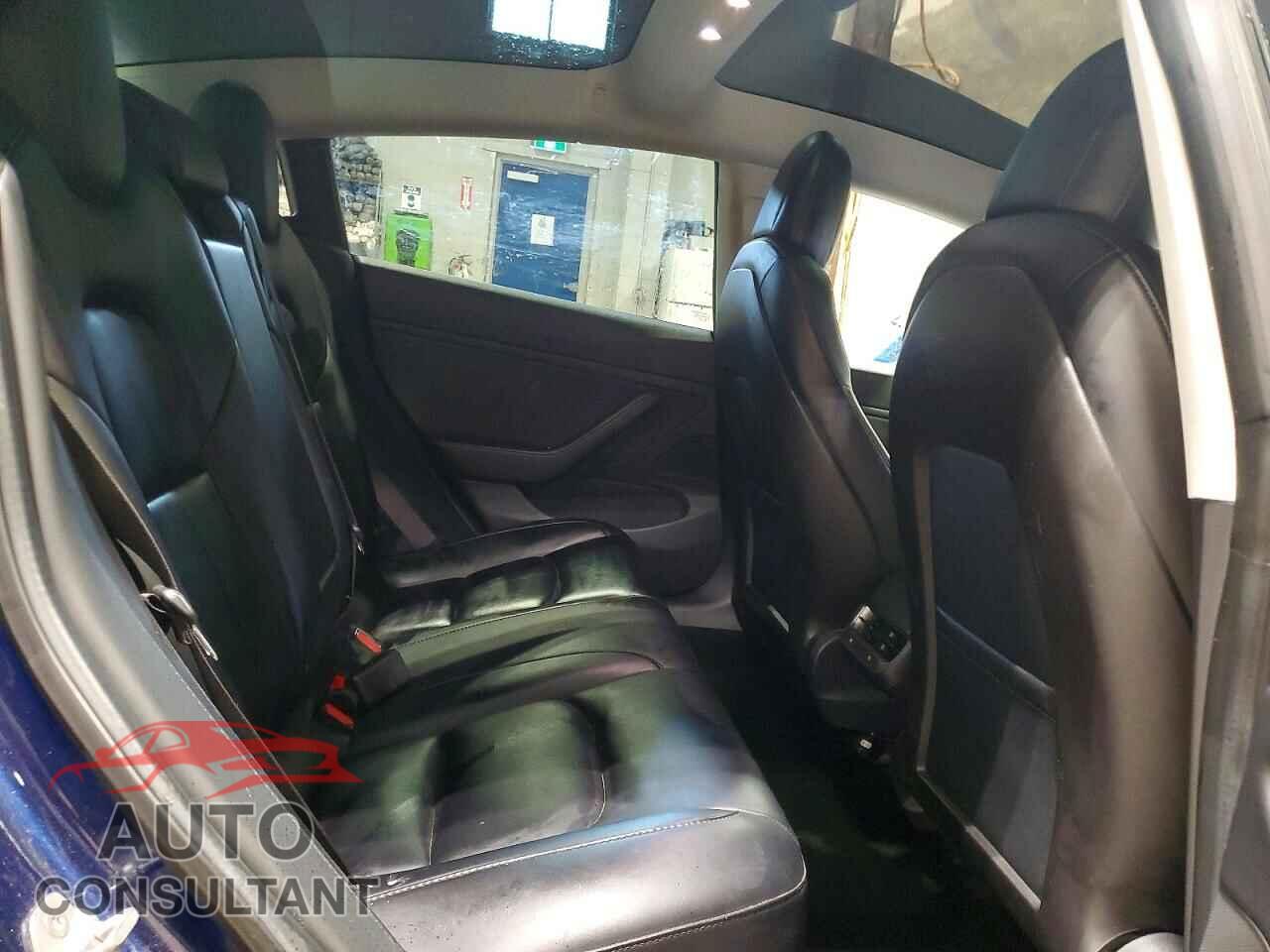 TESLA MODEL 3 2018 - 5YJ3E1EB5JF107529