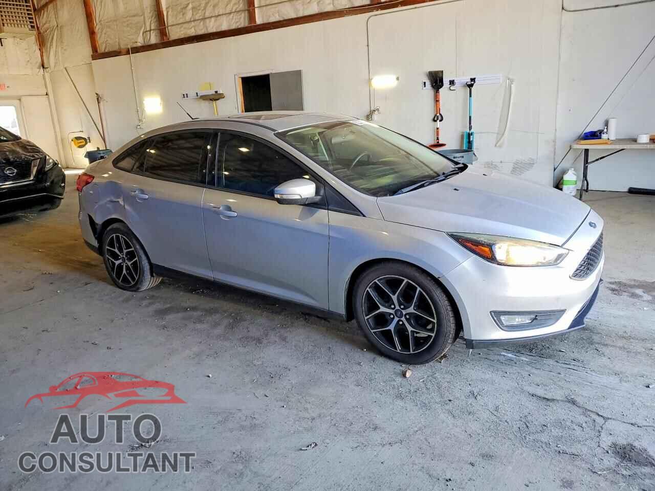 FORD FOCUS 2017 - 1FADP3H29HL204297