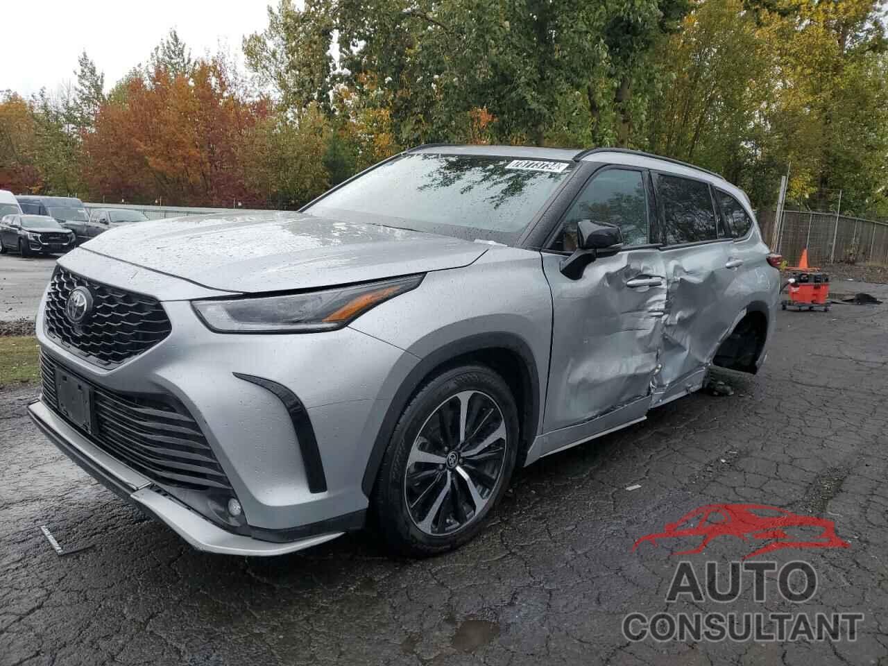 TOYOTA HIGHLANDER 2022 - 5TDLZRBH4NS176239