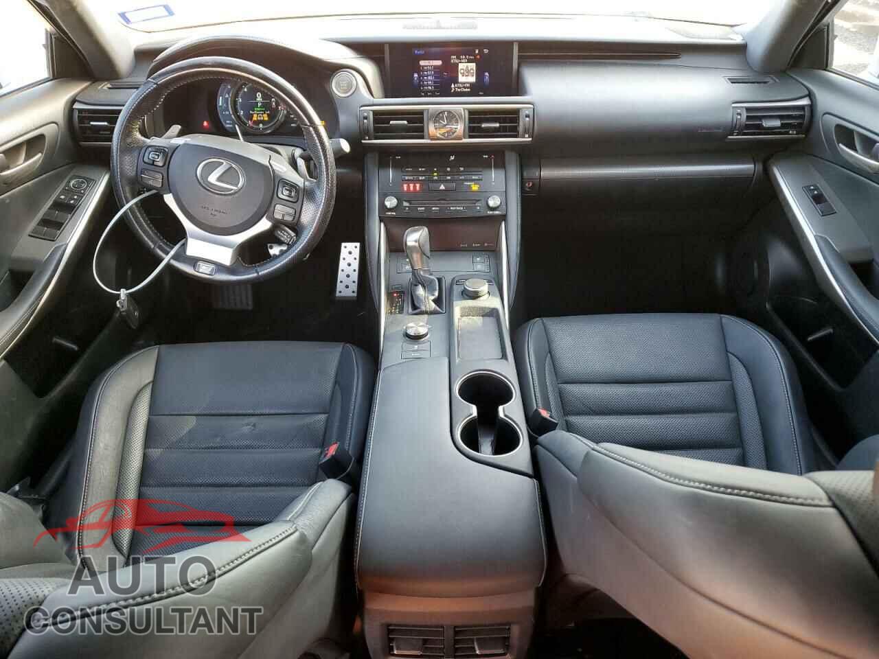 LEXUS IS 2017 - JTHBA1D27H5043755