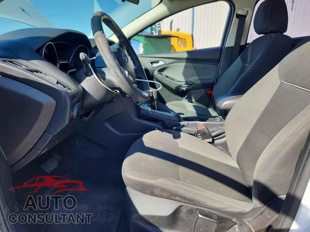 FORD FOCUS 2014 - 1FADP3K22EL392374