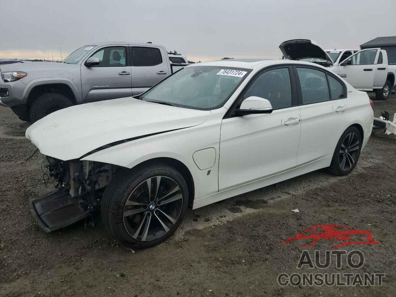 BMW 3 SERIES 2018 - WBA8E1C58JA758971