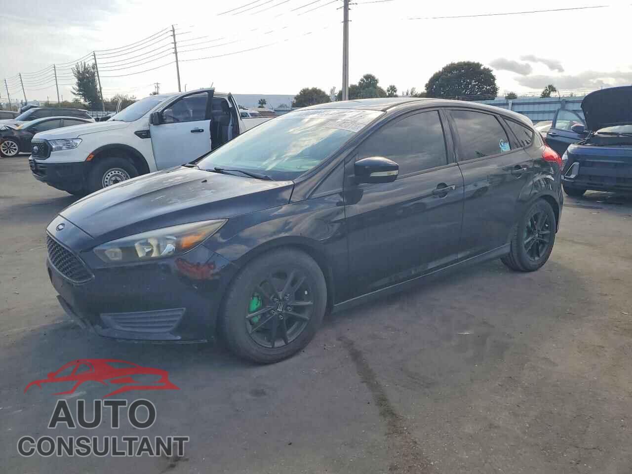 FORD FOCUS 2016 - 1FADP3K2XGL393601