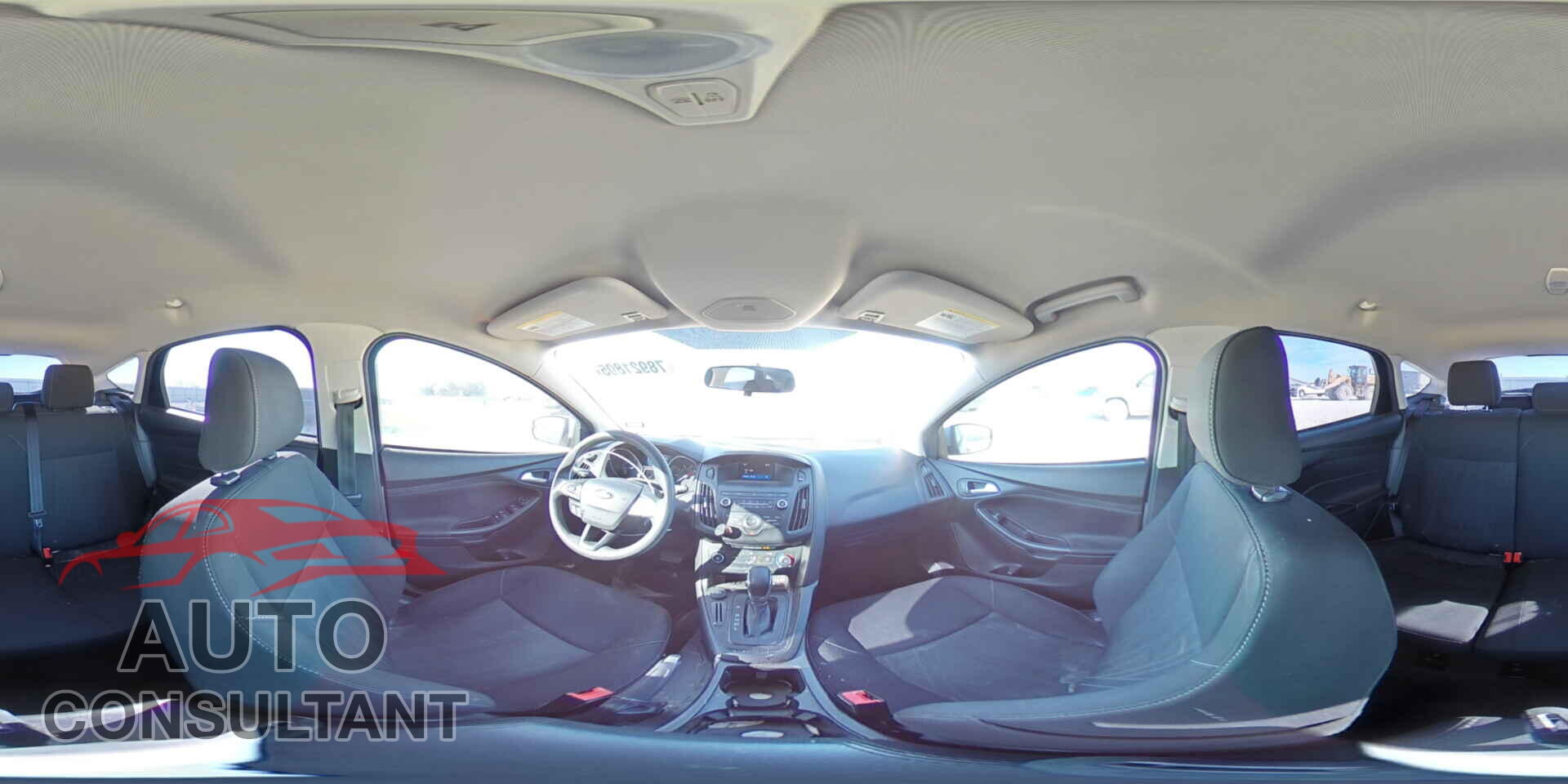FORD FOCUS 2018 - 1FADP3K29JL241820