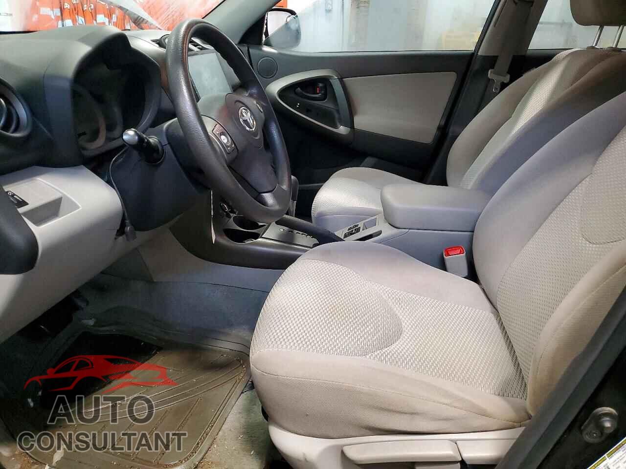 TOYOTA RAV4 2011 - 2T3BF4DV9BW096178