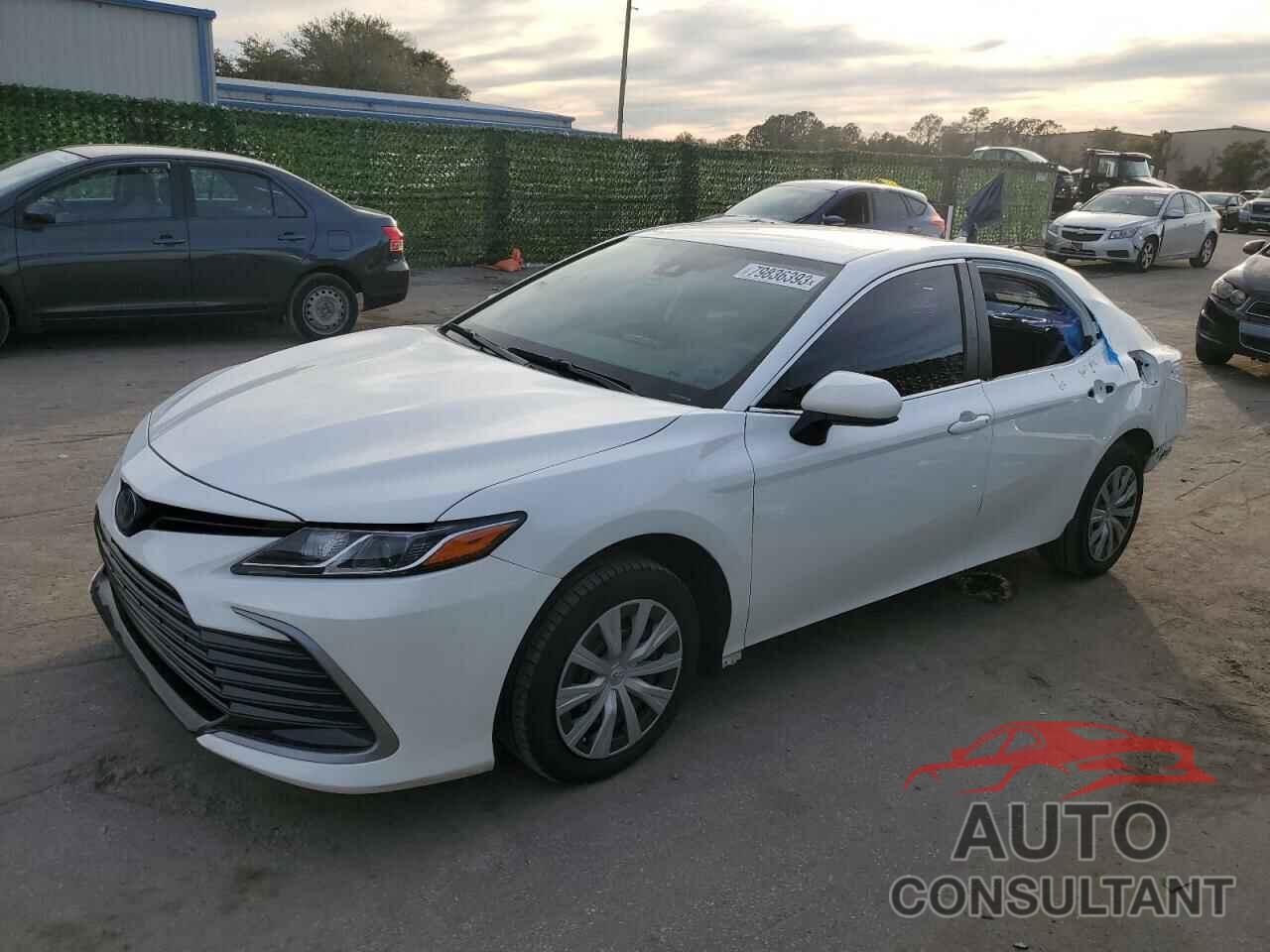 TOYOTA CAMRY 2022 - 4T1C31AK9NU578667