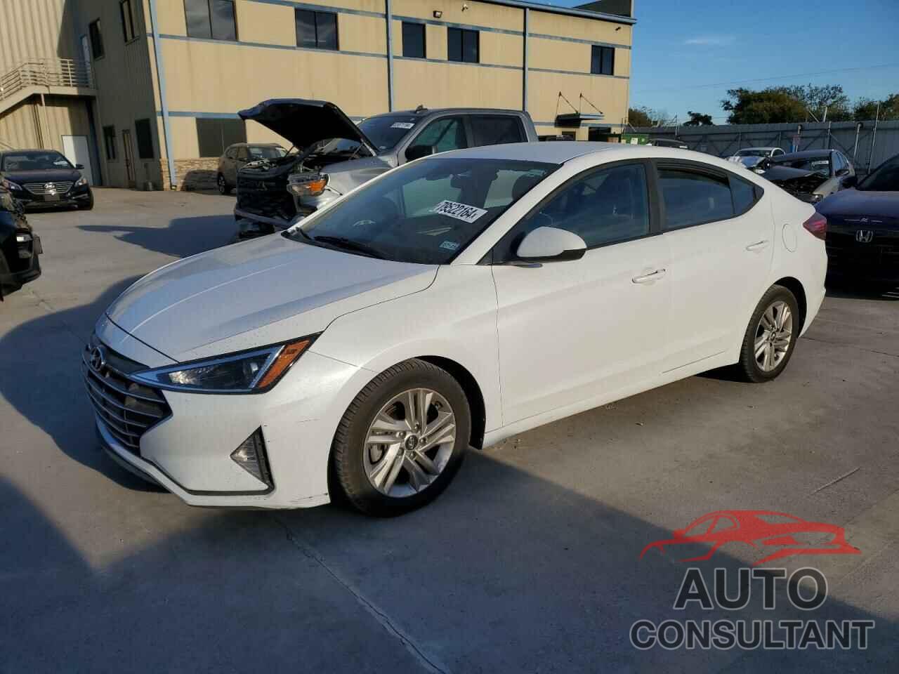 HYUNDAI ELANTRA 2020 - 5NPD84LF1LH522144