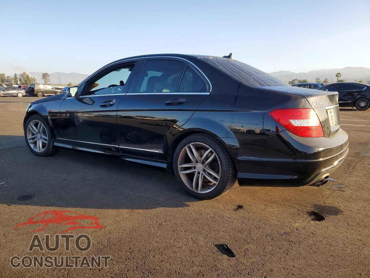 MERCEDES-BENZ C-CLASS 2013 - WDDGF4HB9DA829360