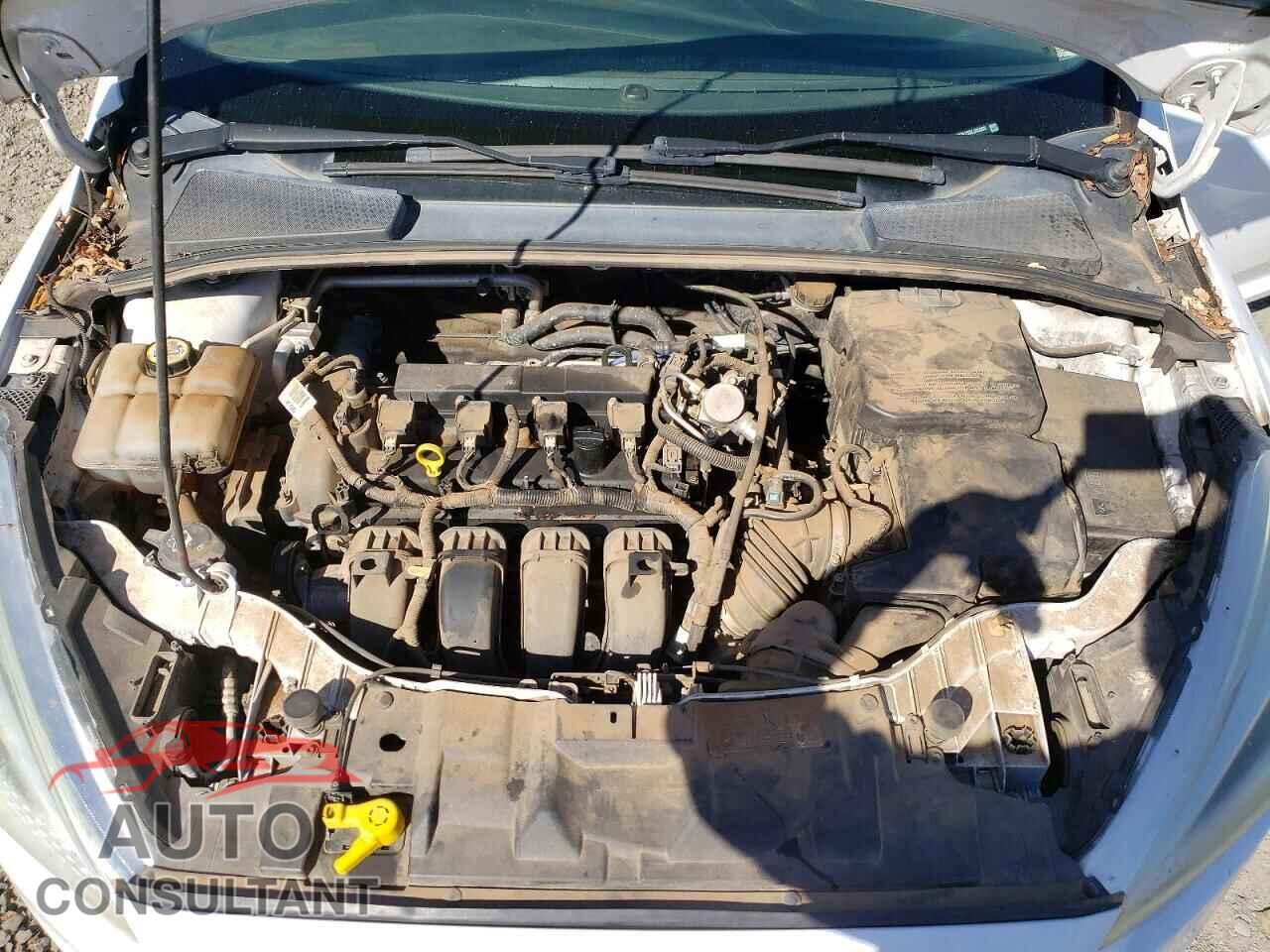 FORD FOCUS 2016 - 1FADP3K23GL345003