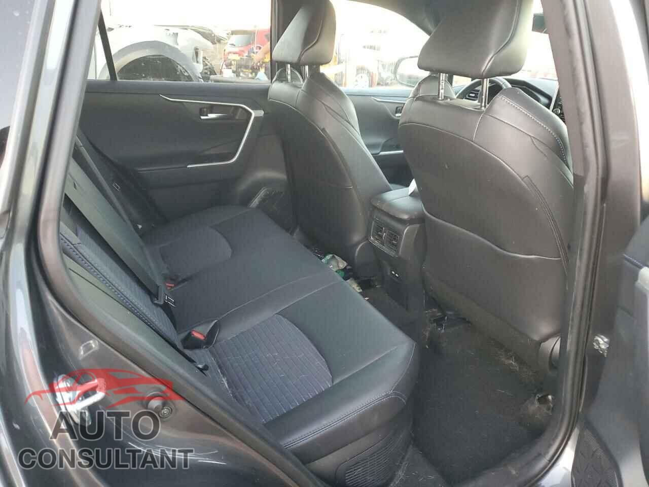 TOYOTA RAV4 2021 - 2T3E6RFV7MW021652
