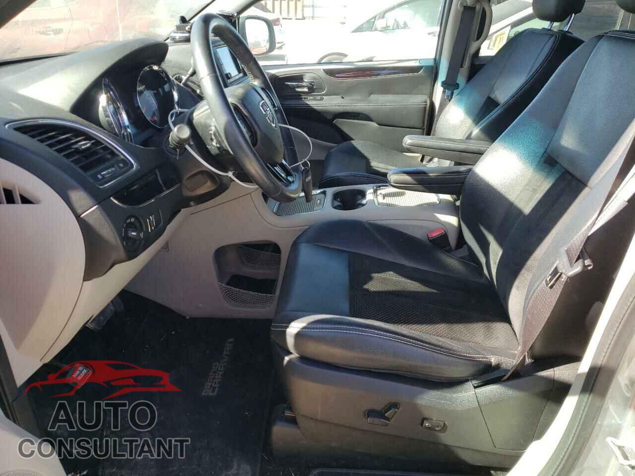 DODGE CARAVAN 2015 - 2C4RDGCG8FR688681