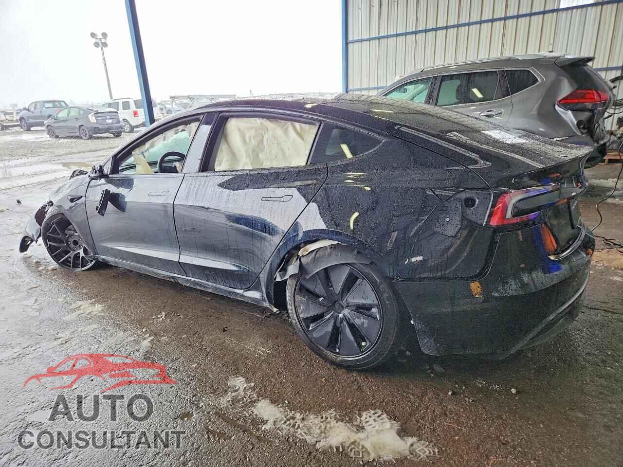 TESLA MODEL 3 2024 - 5YJ3E1EA3RF867882