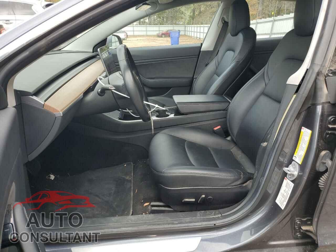 TESLA MODEL 3 2018 - 5YJ3E1EA4JF018901