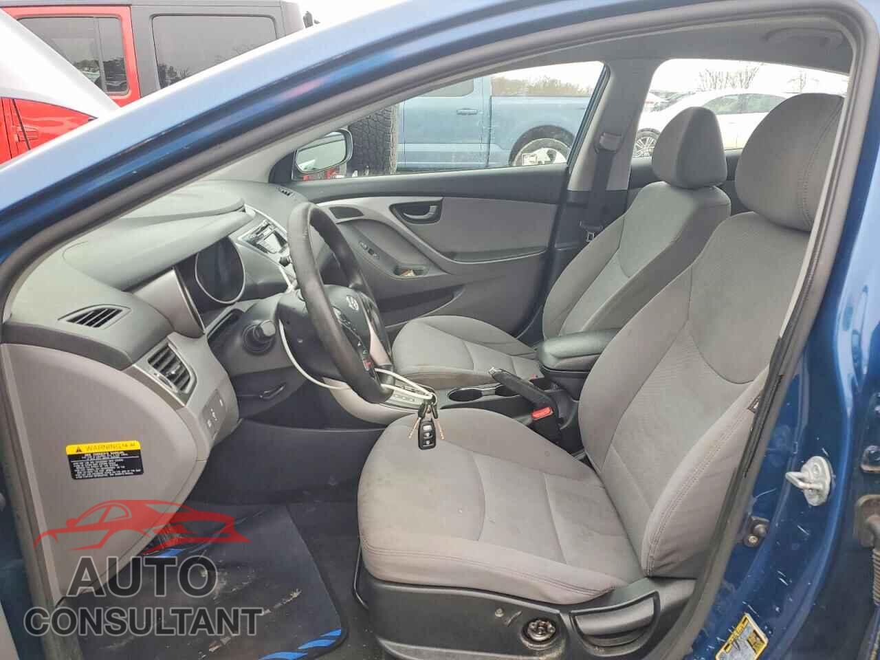 HYUNDAI ELANTRA 2013 - KMHDH4AE1DU949059