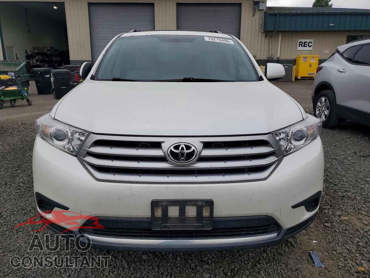 TOYOTA HIGHLANDER 2012 - 5TDBK3EH0CS100197