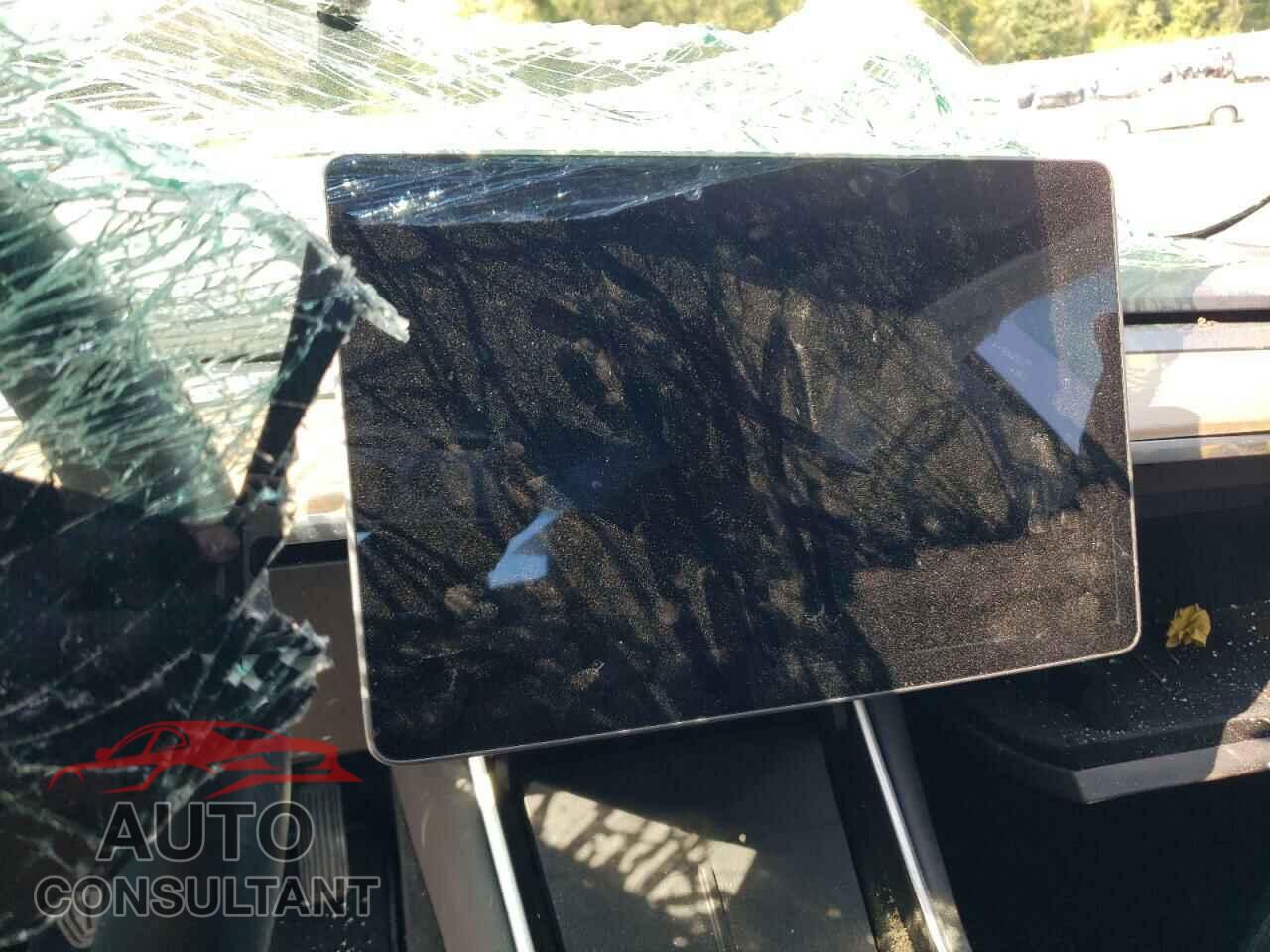 TESLA MODEL 3 2020 - 5YJ3E1EBXLF802916