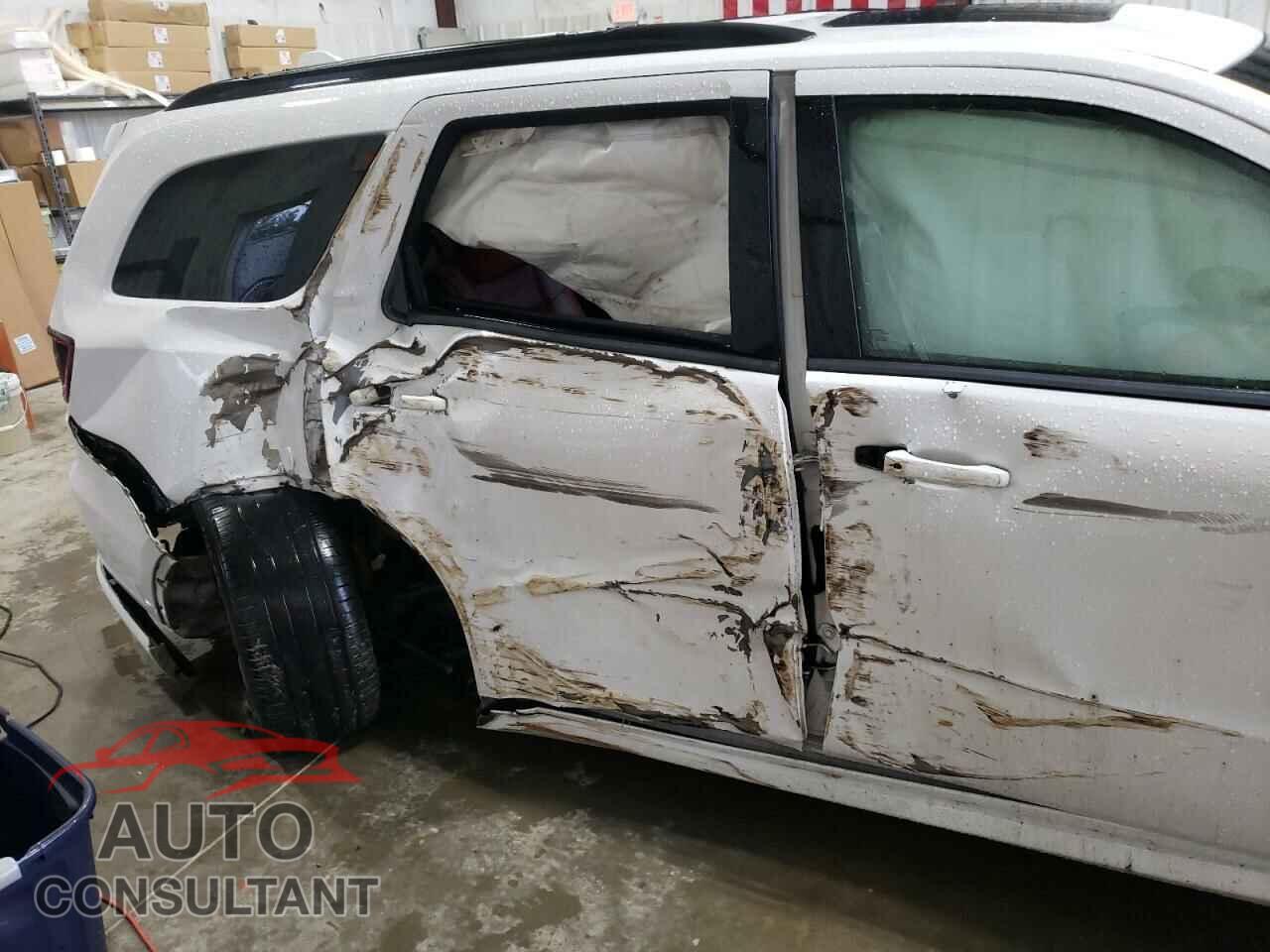 DODGE DURANGO 2018 - 1C4SDJGJ9JC150237