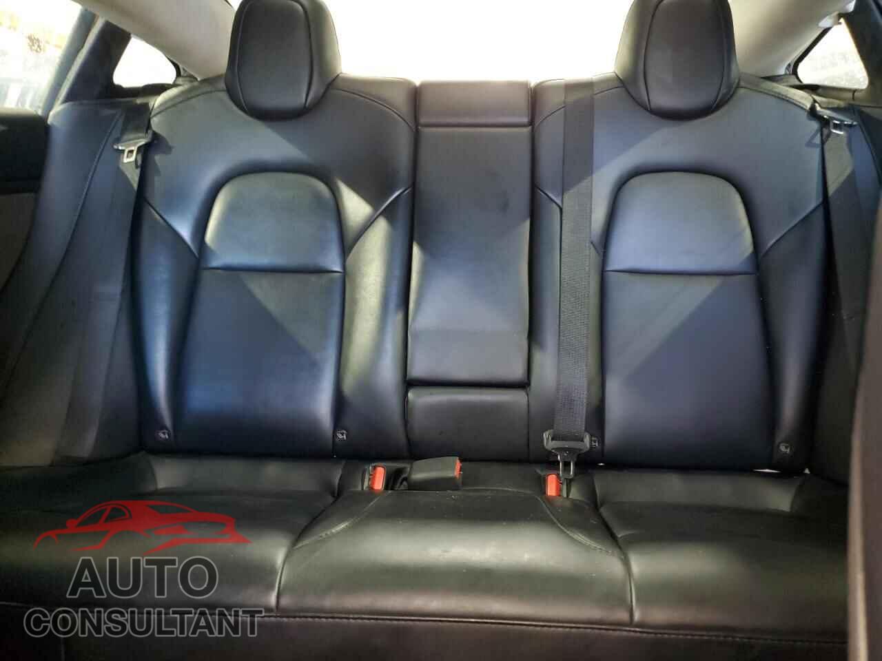 TESLA MODEL 3 2023 - 5YJ3E1EA6PF451306
