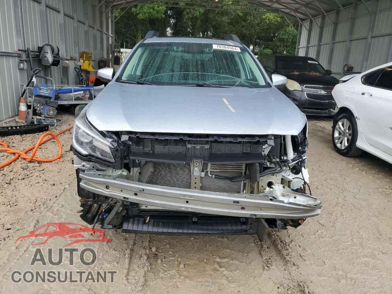 SUBARU OUTBACK 2018 - 4S4BSENC4J3372584
