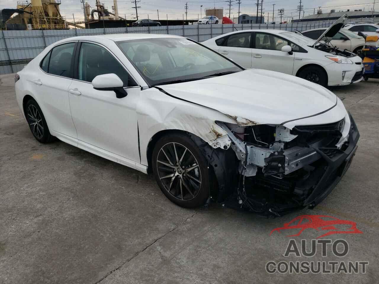 TOYOTA CAMRY 2021 - 4T1G11AK8MU484754