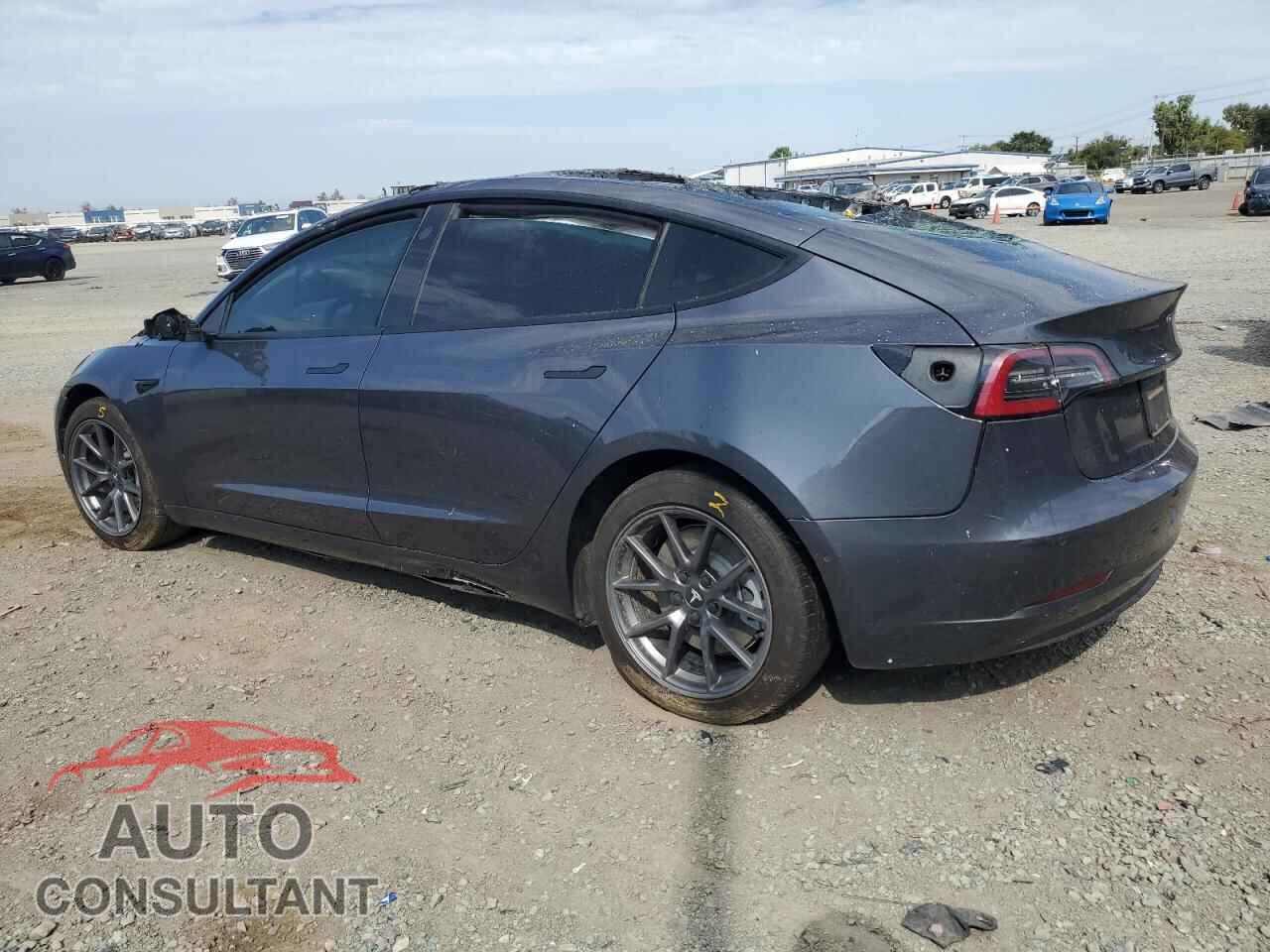 TESLA MODEL 3 2022 - 5YJ3E1EB5NF121565