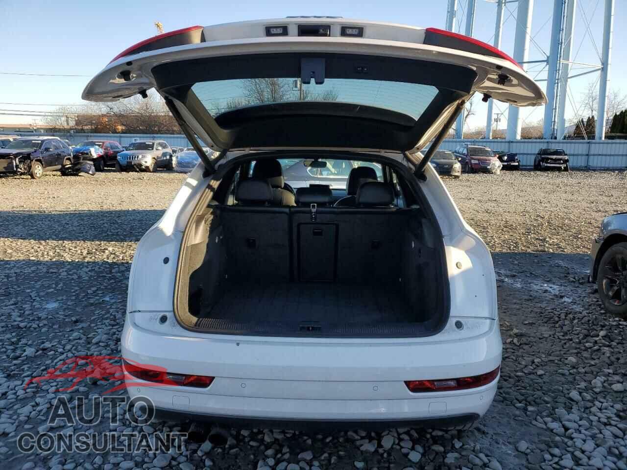 AUDI Q3 2016 - WA1EFCFS5GR021716