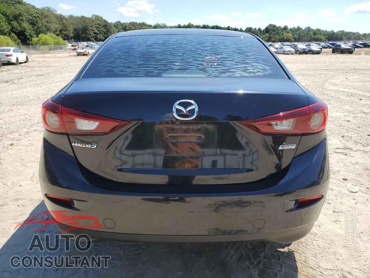 MAZDA 3 2018 - 3MZBN1U77JM229889