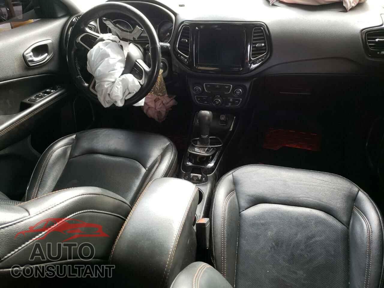JEEP COMPASS 2019 - 3C4NJCCB7KT819322