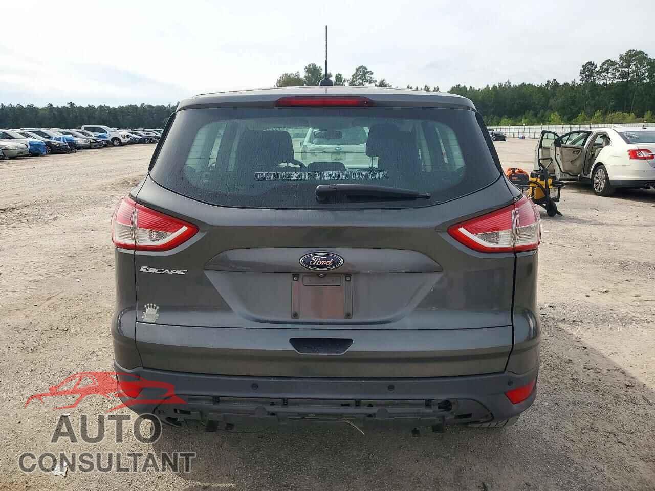 FORD ESCAPE 2015 - 1FMCU0F77FUA57900