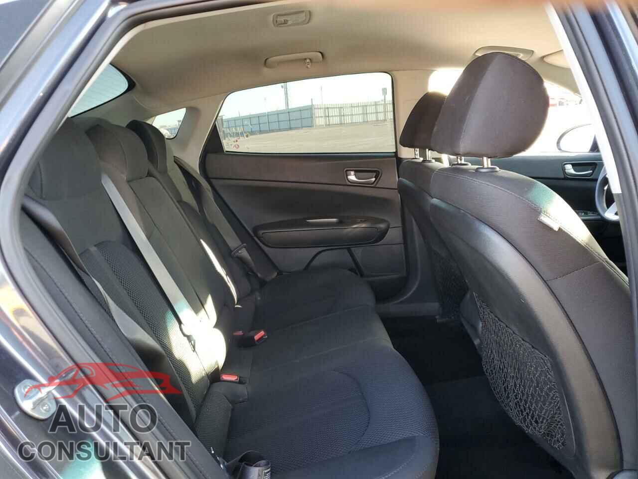 KIA OPTIMA 2019 - 5XXGT4L36KG325885
