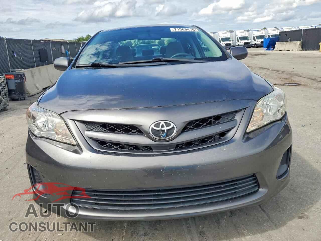 TOYOTA COROLLA 2013 - 5YFBU4EE5DP201087