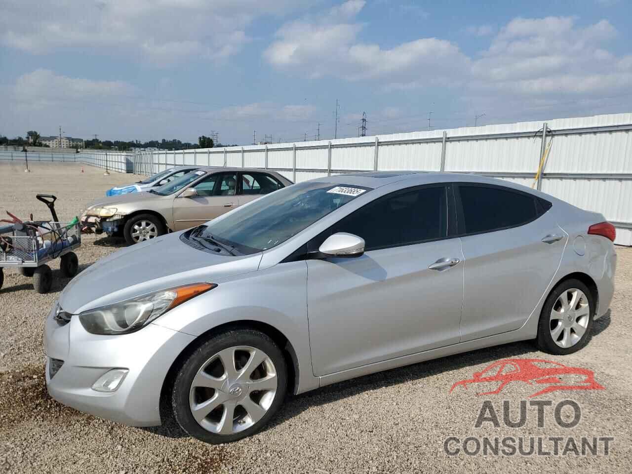 HYUNDAI ELANTRA 2011 - KMHDH4AE3BU127795