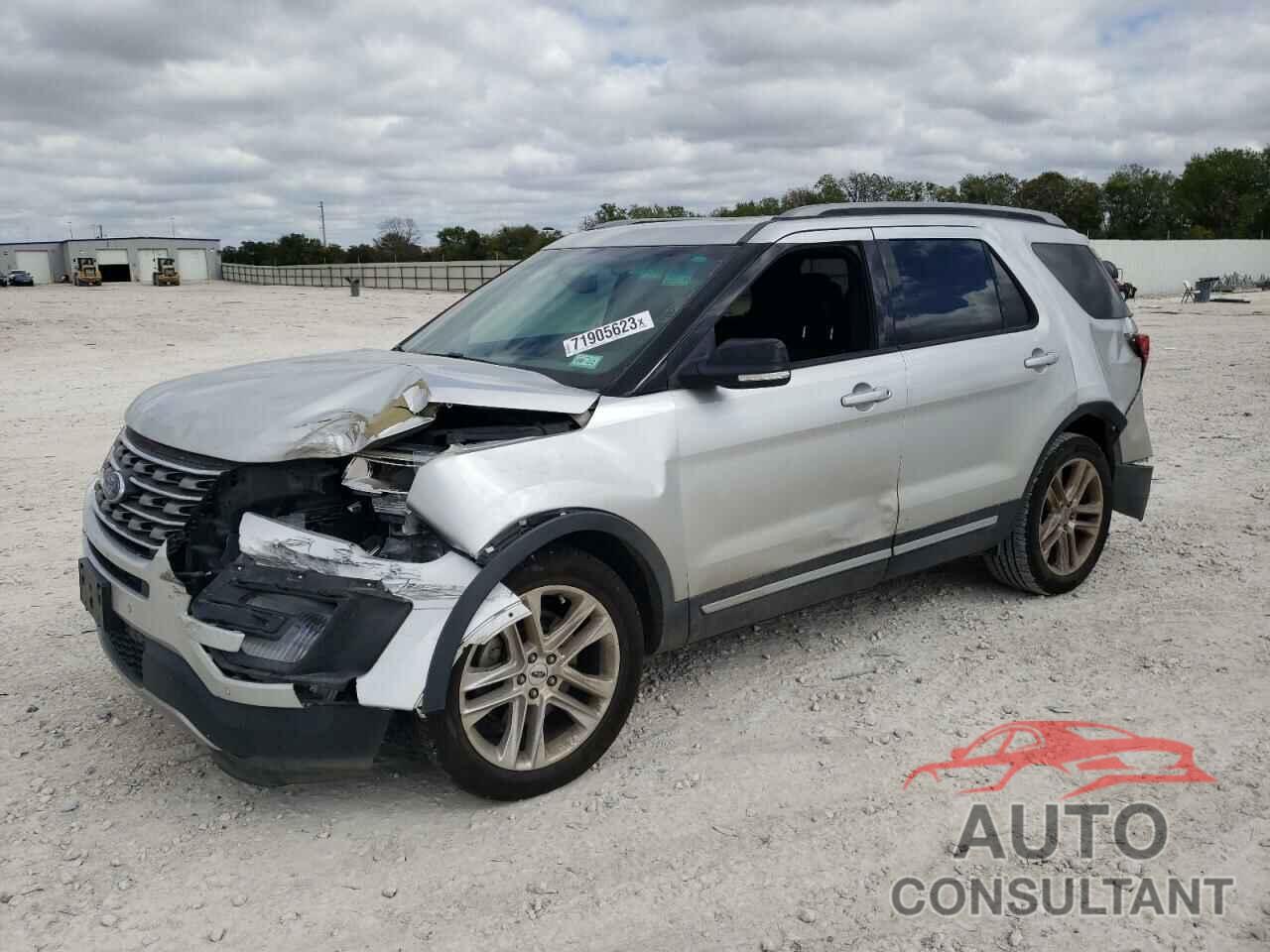 FORD EXPLORER 2017 - 1FM5K7D88HGA22237