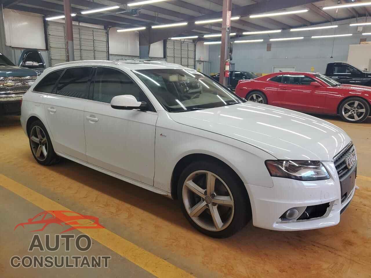 AUDI A4 2012 - WAUWFAFL7CA106084