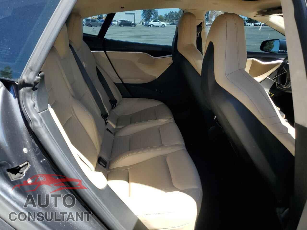TESLA MODEL S 2015 - 5YJSA1H48FF080760