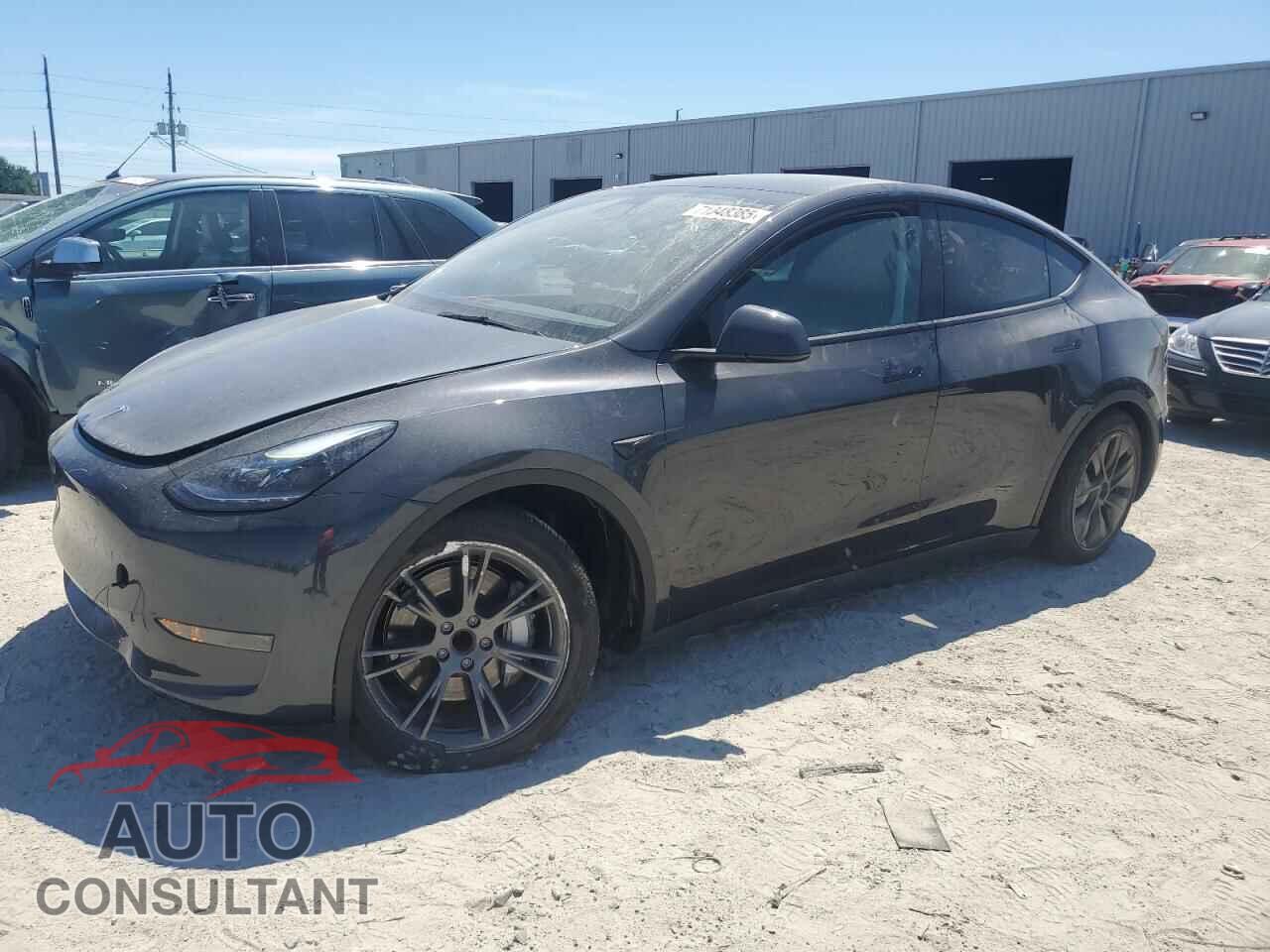 TESLA MODEL Y 2024 - 7SAYGDED2RF164191