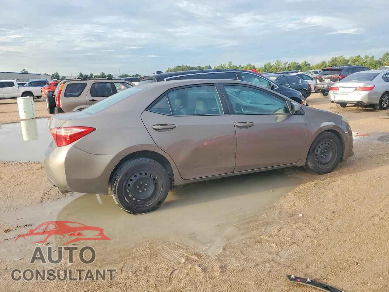 TOYOTA COROLLA 2017 - 5YFBURHE9HP586040