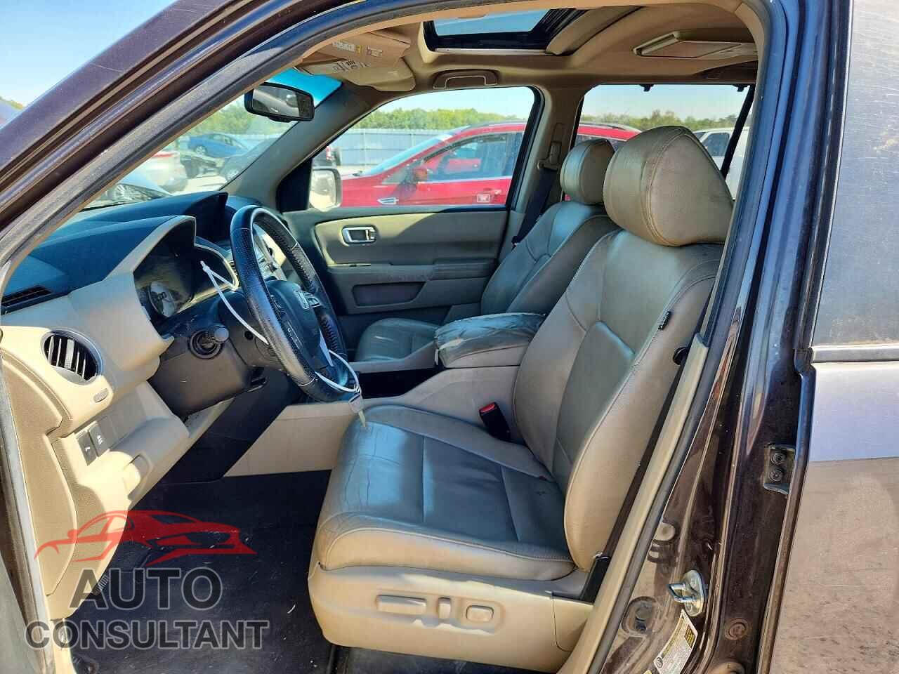 HONDA PILOT 2012 - 5FNYF4H93CB019627
