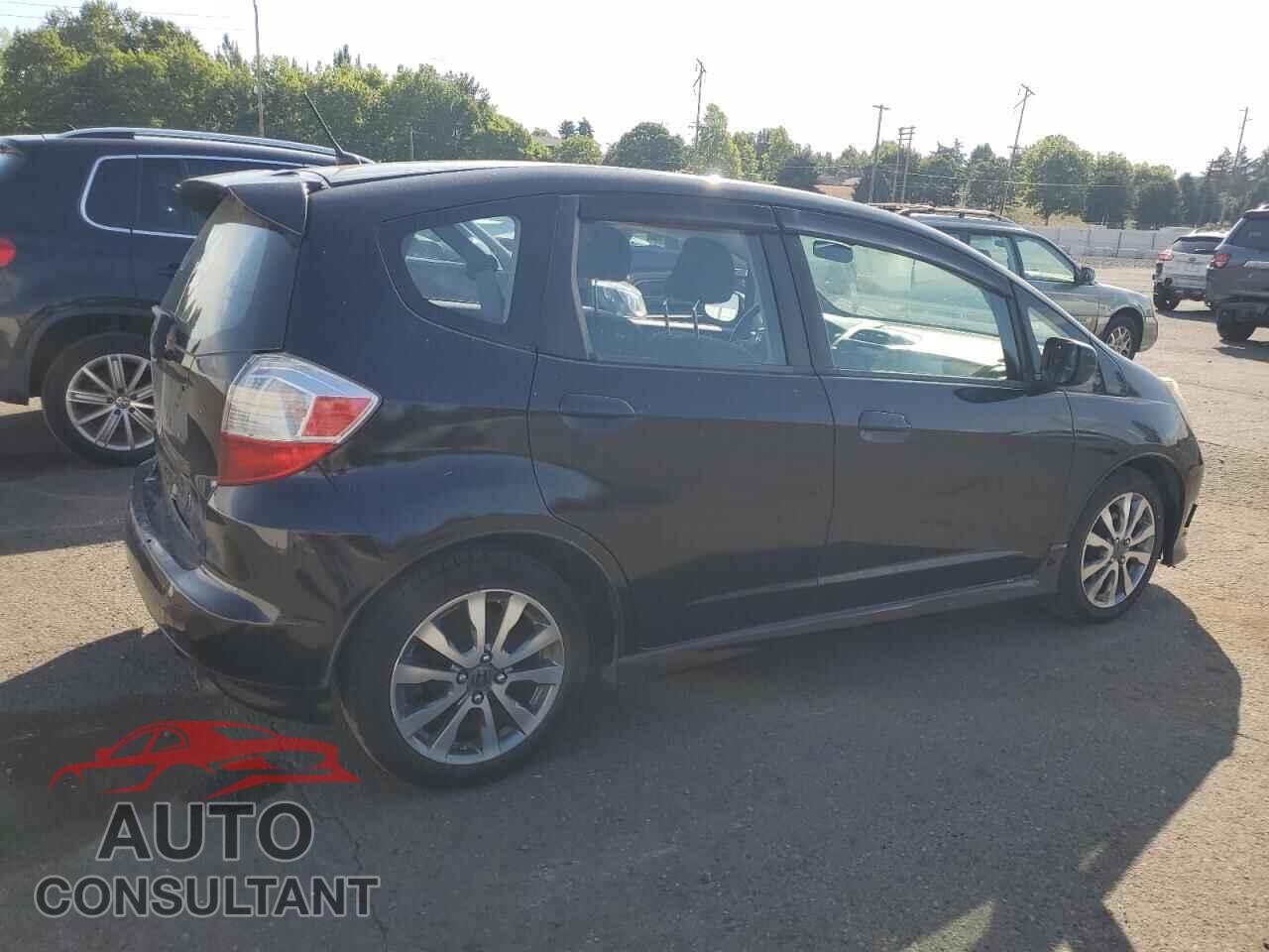 HONDA FIT 2013 - JHMGE8H52DC041375