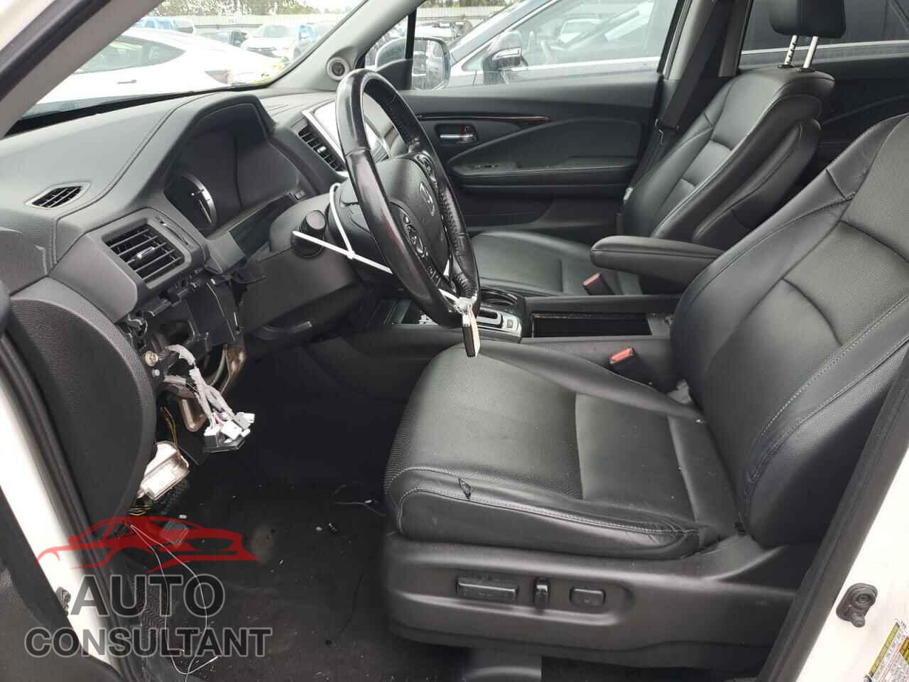 HONDA RIDGELINE 2018 - 5FPYK3F76JB009573